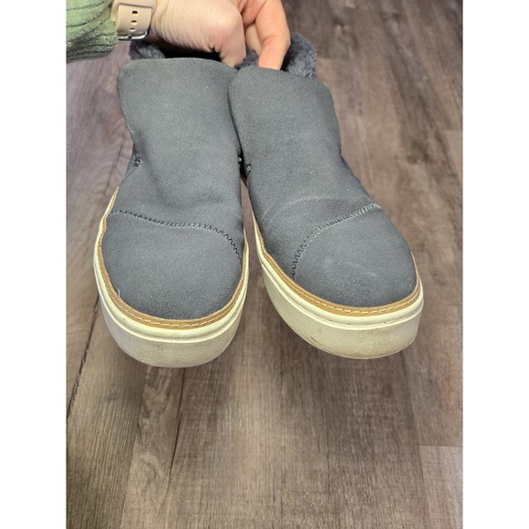 Toms Paxton Booties Womens 10 Slip-On Water Resistant Gray Suede Fur Lined - Picture 7 of 7